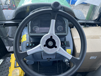 ТРАКТОР WEIHE 2204